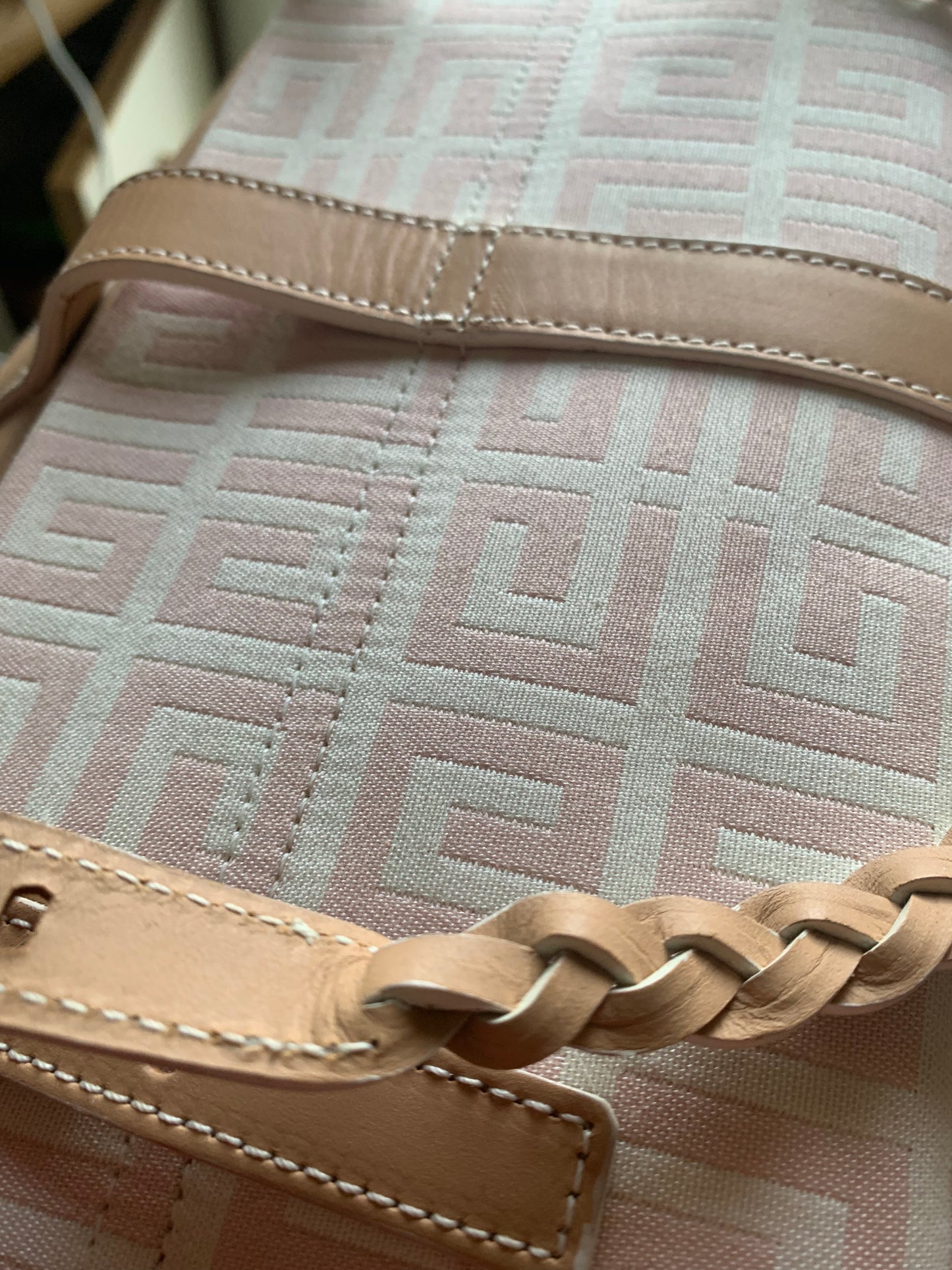 Sac Givenchy toile monogramme rose