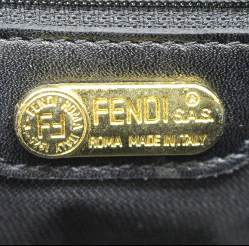 Sac cuir noir matelassé Fendi