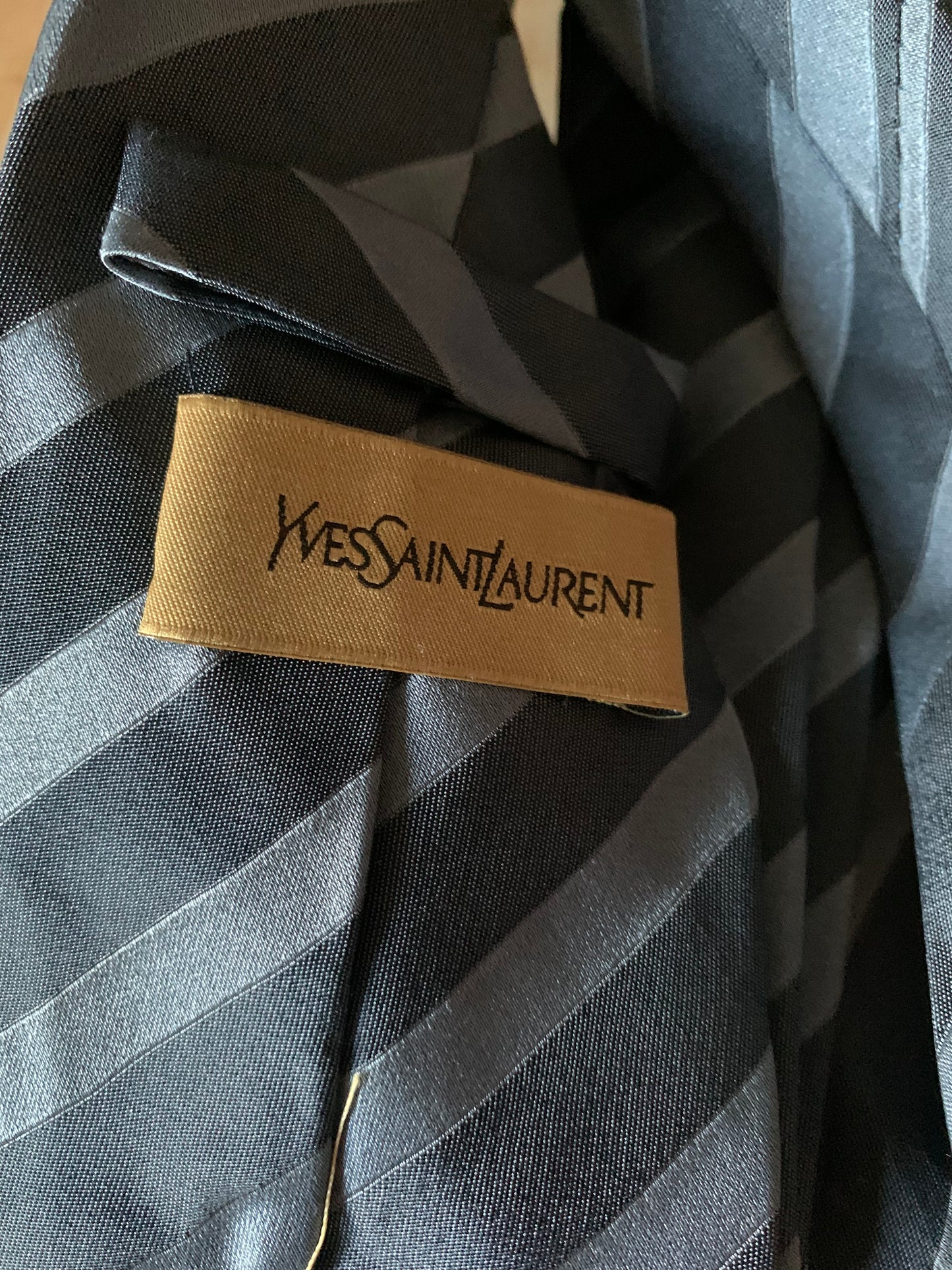 Cravate en soie Yves Saint Laurent