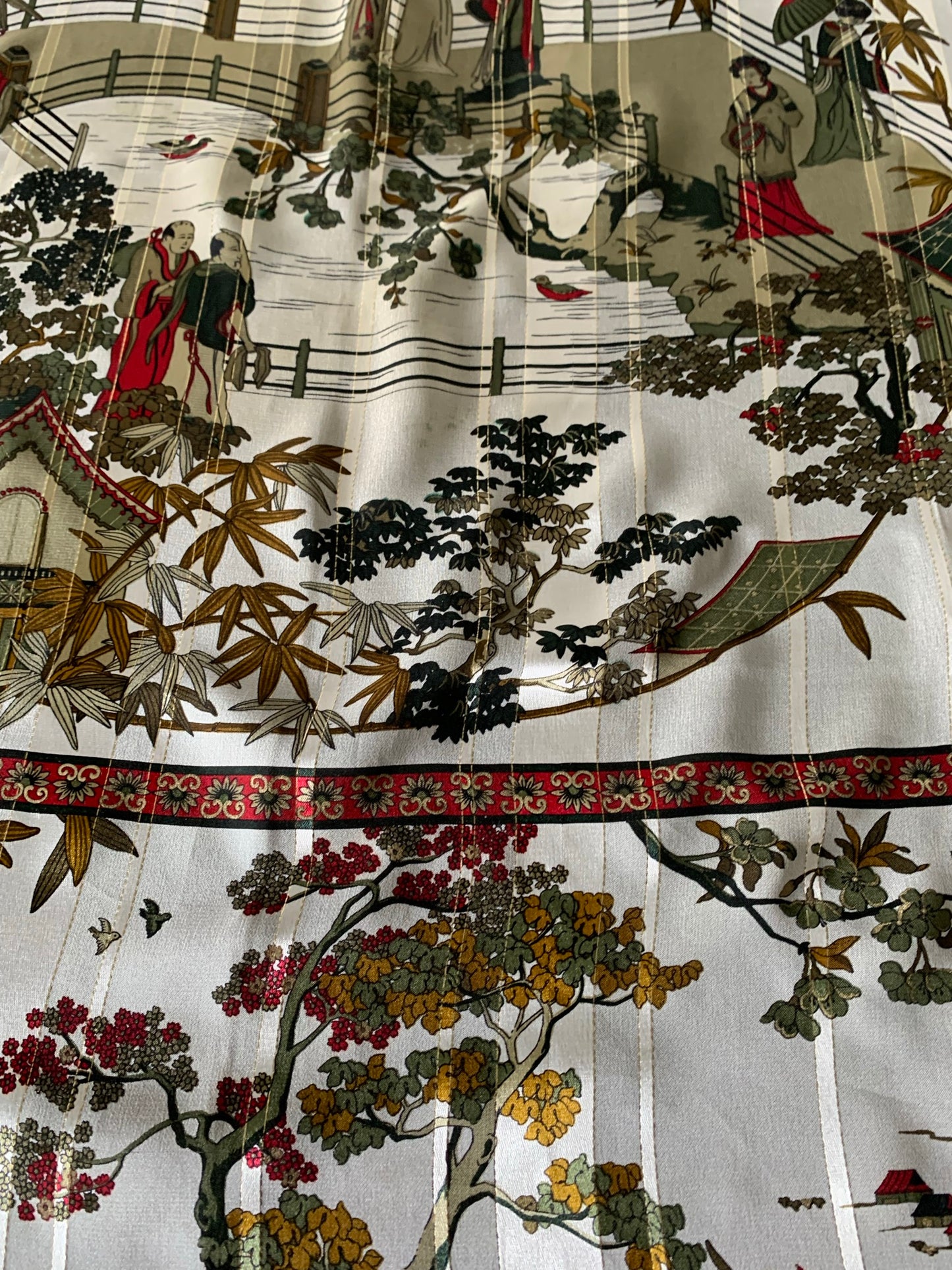 Foulard en soie Jean Patou