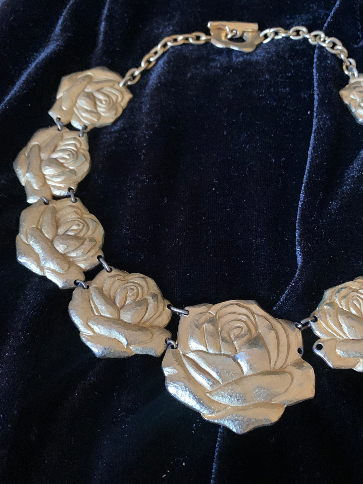Collier doré roses Kenzo