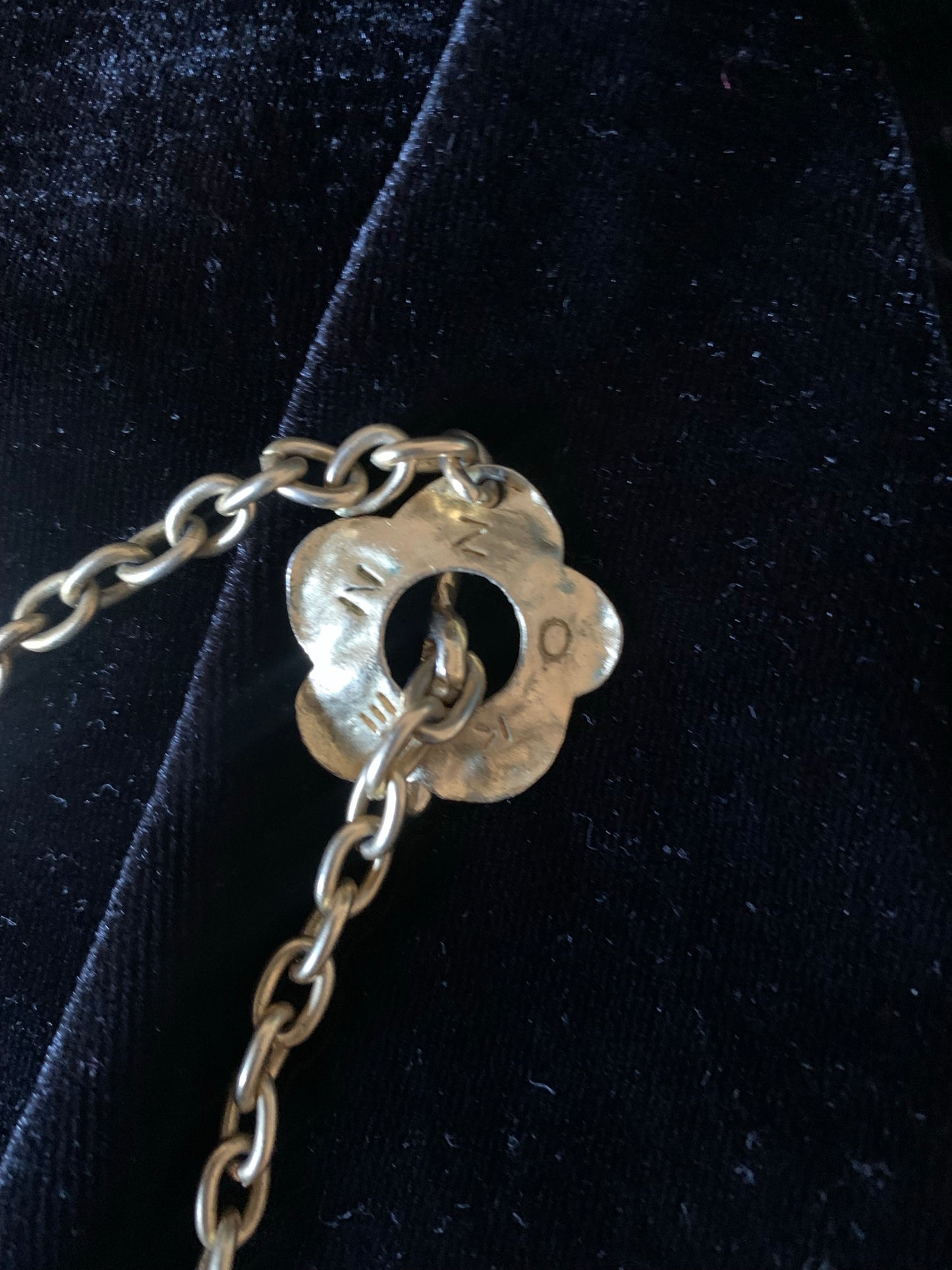Collier doré roses Kenzo