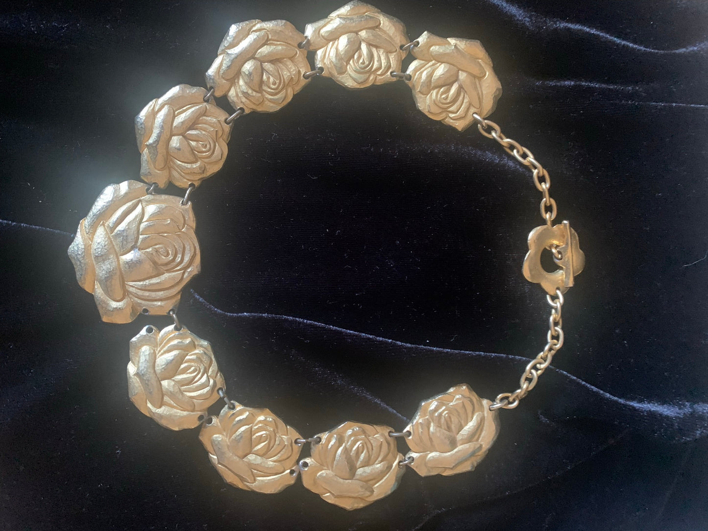 Collier doré roses Kenzo